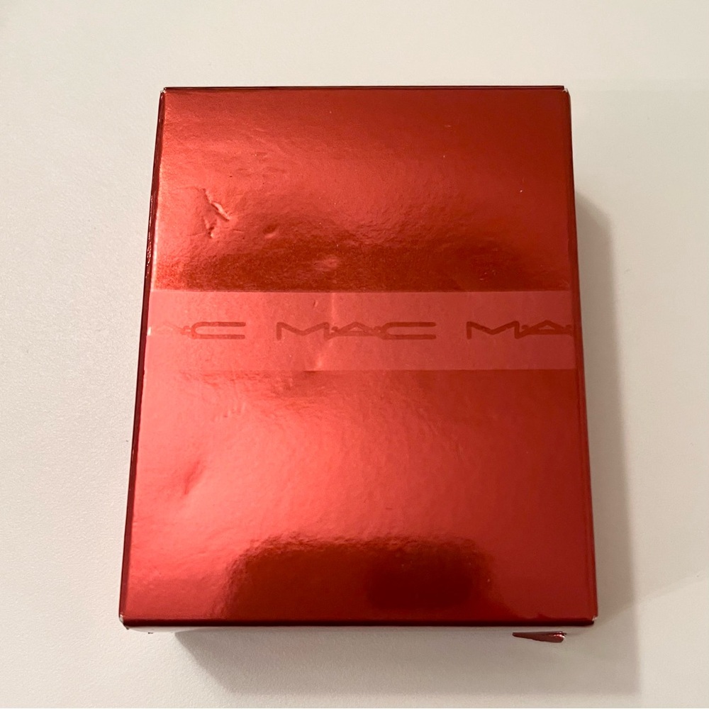 MAC Devoted Poppy Eyeshadow Palette – Limited Edition 6 Shades, with brush & Box - Picture 9 of 9